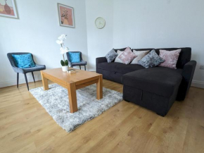 Pass the Keys Spacious Comfortable 3 Bedroom House